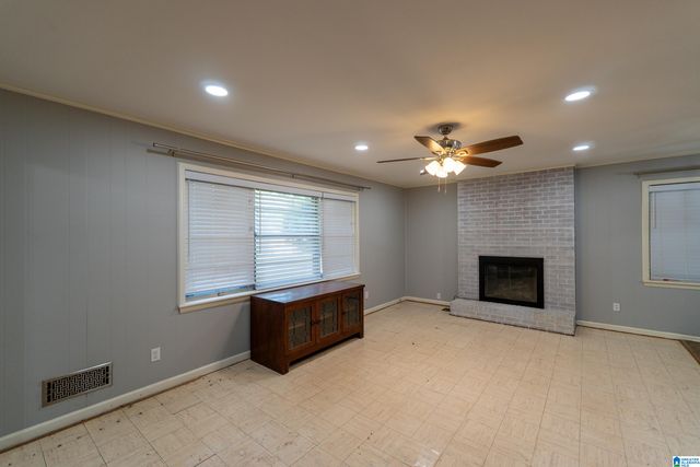 1528 PESNELL DRIVE, Gardendale, AL 35071