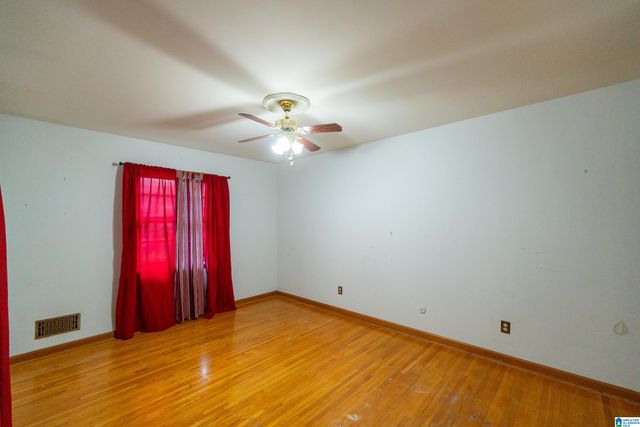 1528 PESNELL DRIVE, Gardendale, AL 35071