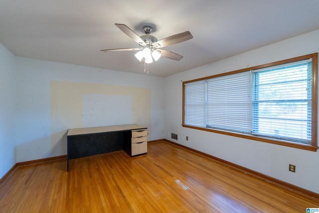1528 PESNELL DRIVE, Gardendale, AL 35071