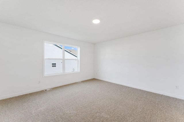 15184 Nutria Street NW, Ramsey, MN 55303