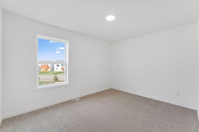 15184 Nutria Street NW, Ramsey, MN 55303