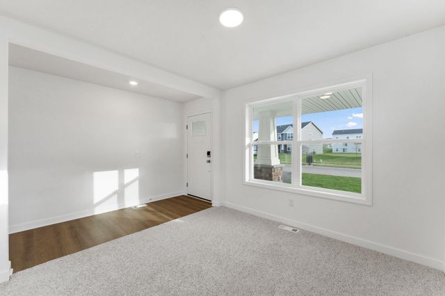 15184 Nutria Street NW, Ramsey, MN 55303