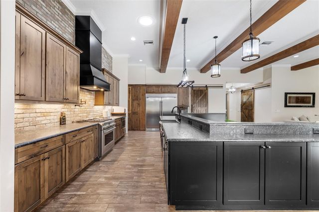 22220 DEER PARK AVENUE, Eustis, FL 32736