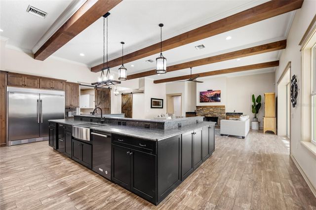 22220 DEER PARK AVENUE, Eustis, FL 32736