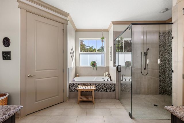 22220 DEER PARK AVENUE, Eustis, FL 32736