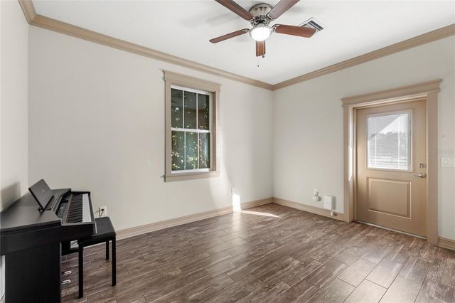 22220 DEER PARK AVENUE, Eustis, FL 32736