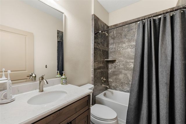 22220 DEER PARK AVENUE, Eustis, FL 32736