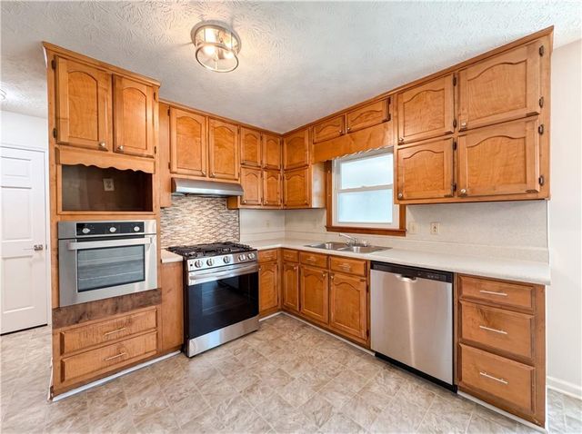 115 Briarwood Place, Stockbridge, GA 30281