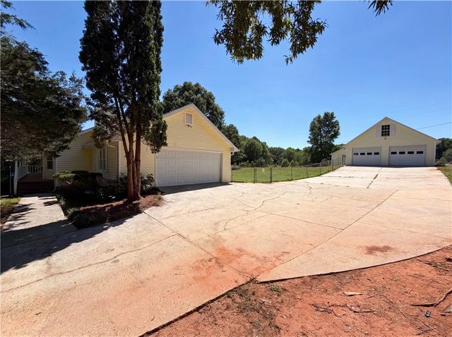 115 Briarwood Place, Stockbridge, GA 30281