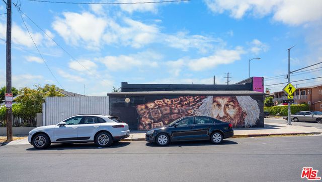 5200 Fountain Avenue, Los Angeles, CA 90029