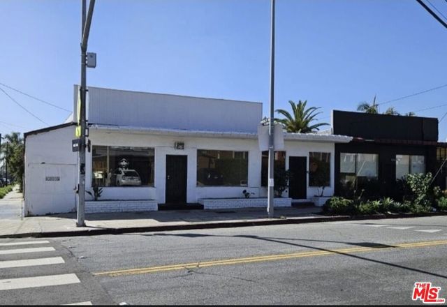 5200 Fountain Avenue, Los Angeles, CA 90029