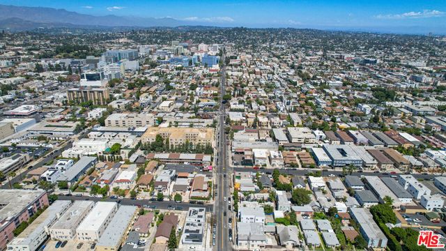 5200 Fountain Avenue, Los Angeles, CA 90029