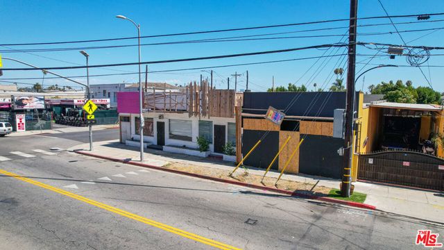 5200 Fountain Avenue, Los Angeles, CA 90029