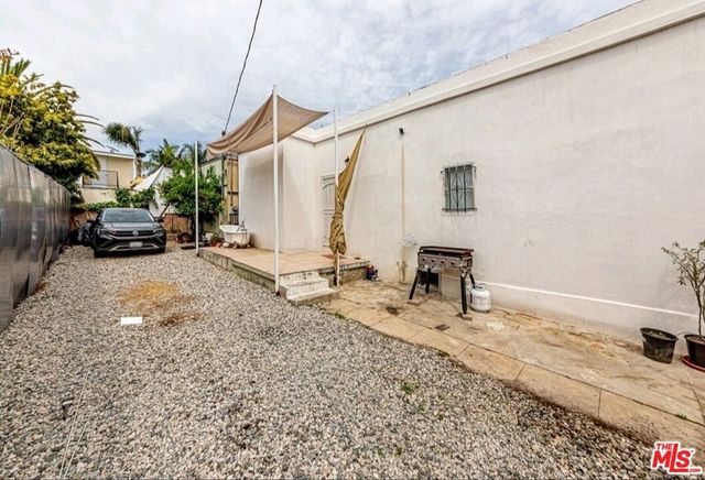 5200 Fountain Avenue, Los Angeles, CA 90029