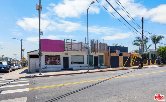 5200 Fountain Avenue, Los Angeles, CA 90029
