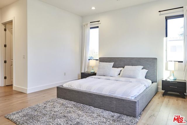 18911 HATTERAS Street, Tarzana (los Angeles), CA 91356