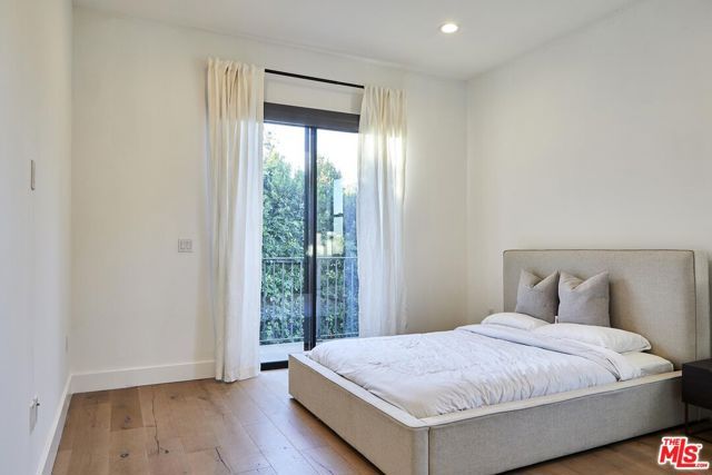 18911 HATTERAS Street, Tarzana (los Angeles), CA 91356