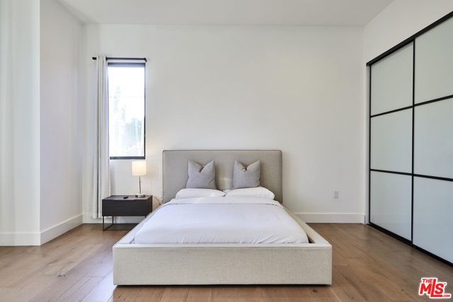 18911 HATTERAS Street, Tarzana (los Angeles), CA 91356