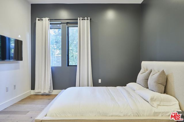 18911 HATTERAS Street, Tarzana (los Angeles), CA 91356