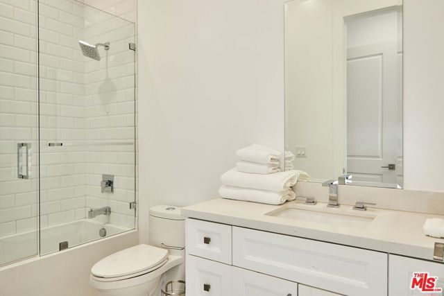 18911 HATTERAS Street, Tarzana (los Angeles), CA 91356