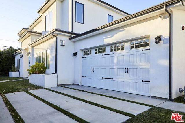 18911 HATTERAS Street, Tarzana (los Angeles), CA 91356