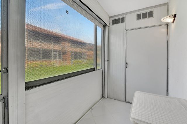 450 Saxony J, Delray Beach, FL 33446
