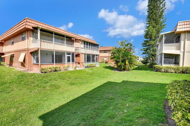 450 Saxony J, Delray Beach, FL 33446