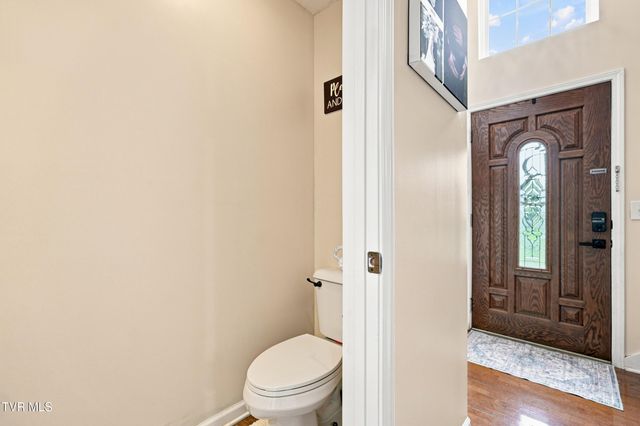 225 Jaybird Court, Bristol, TN 37620