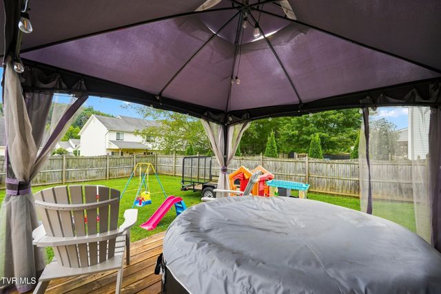 225 Jaybird Court, Bristol, TN 37620