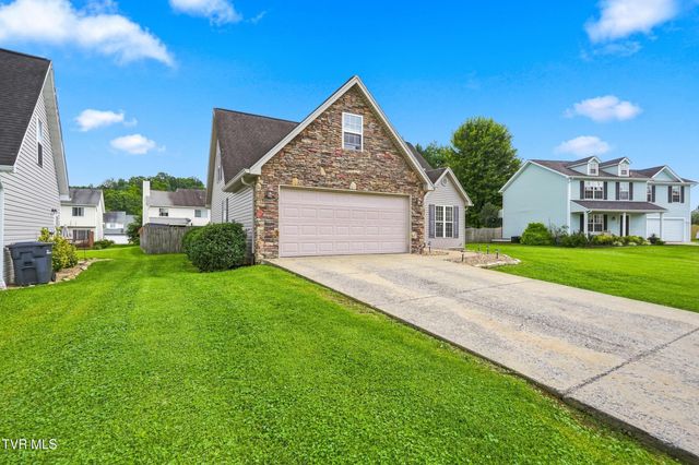 225 Jaybird Court, Bristol, TN 37620