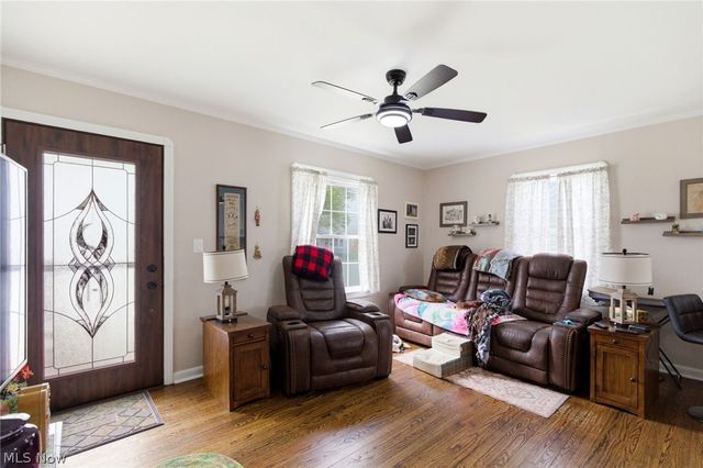 419 E 326th Street, Willowick, OH 44095