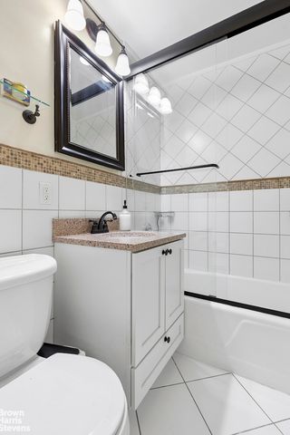444 E 75th St Apt 4D, New York City, NY 10021