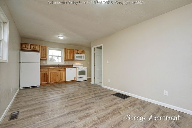 5148 Big Tyler Road, Charleston, WV 25313