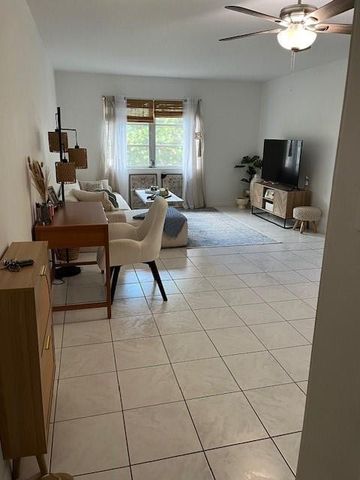 1950 N Andrews Avenue 210D, Fort Lauderdale, FL 33311