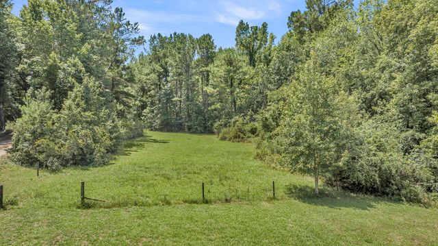 129 Melrose Place, Moncks Corner, SC 29461