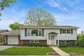 1259 Heather Road, Homewood, IL 60430