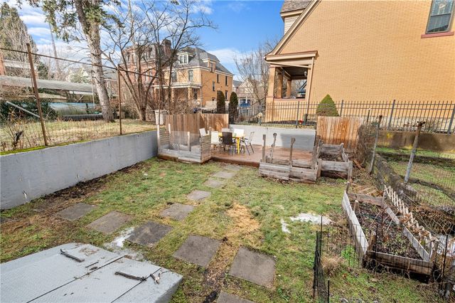 1832 Ley Street, Troy Hill, PA 15212