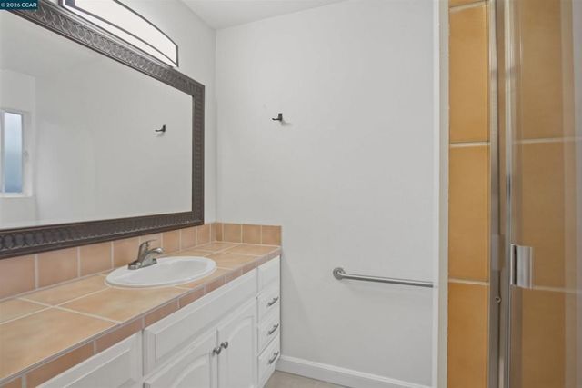 1412 Delaware Dr, Concord, CA 94521