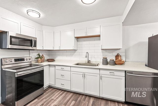 219 14th Ave N, Nampa, ID 83687