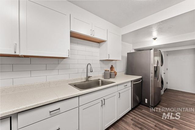 219 14th Ave N, Nampa, ID 83687