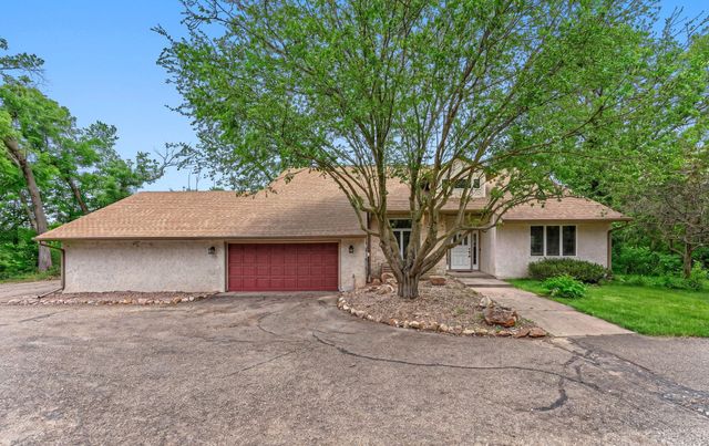 8920 80th Street N, Stillwater, MN 55082
