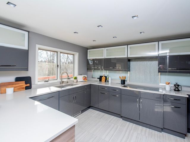 8920 80th Street N, Stillwater, MN 55082