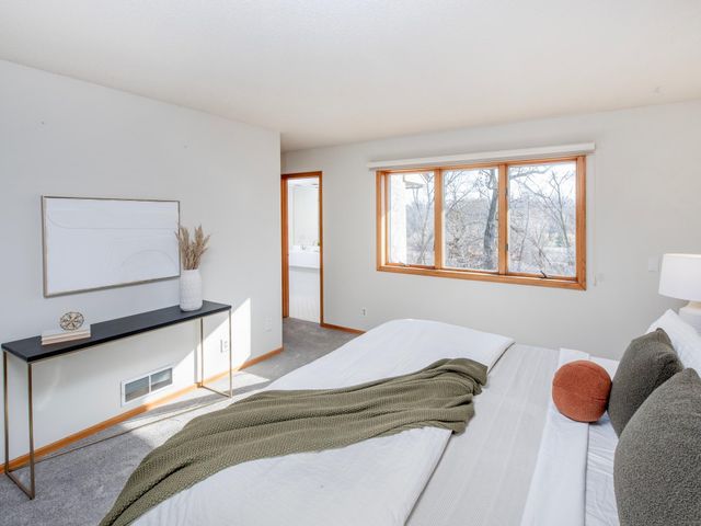8920 80th Street N, Stillwater, MN 55082