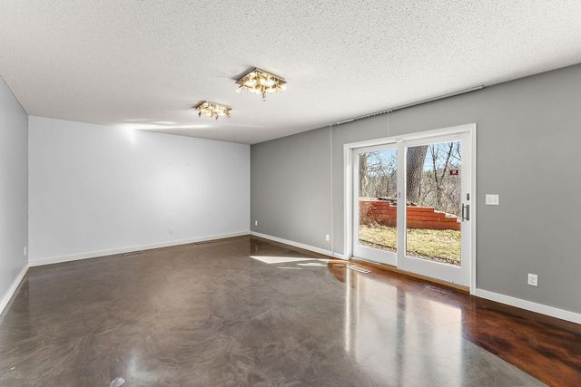 8920 80th Street N, Stillwater, MN 55082