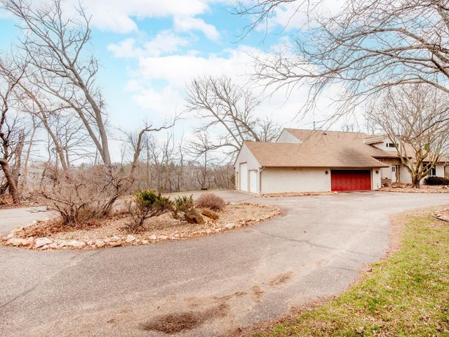8920 80th Street N, Stillwater, MN 55082
