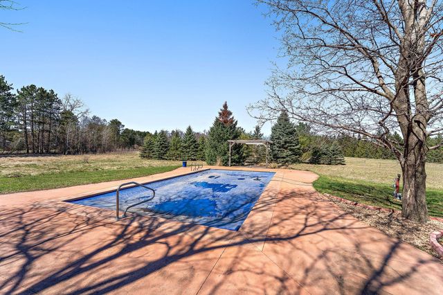 8920 80th Street N, Stillwater, MN 55082