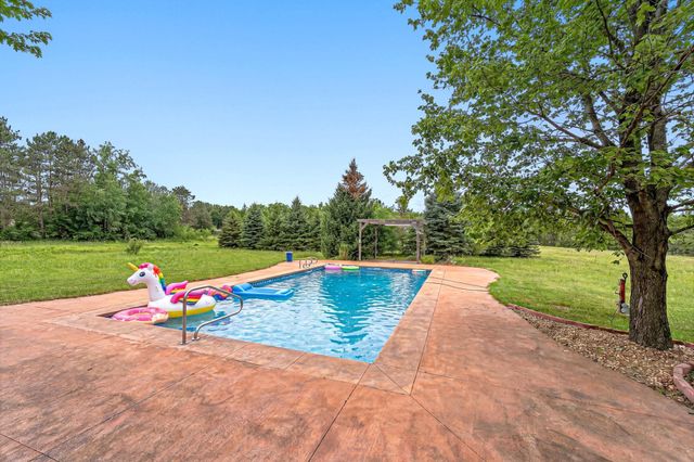 8920 80th Street N, Stillwater, MN 55082