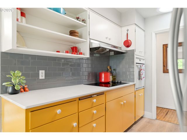 3835 N ALASKA St, Portland, OR 97217