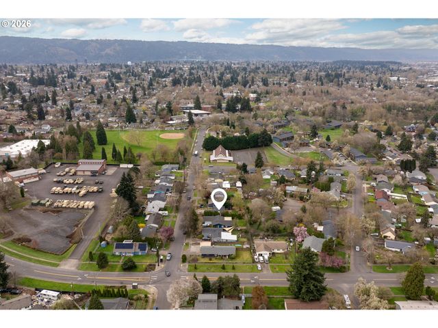 3835 N ALASKA St, Portland, OR 97217