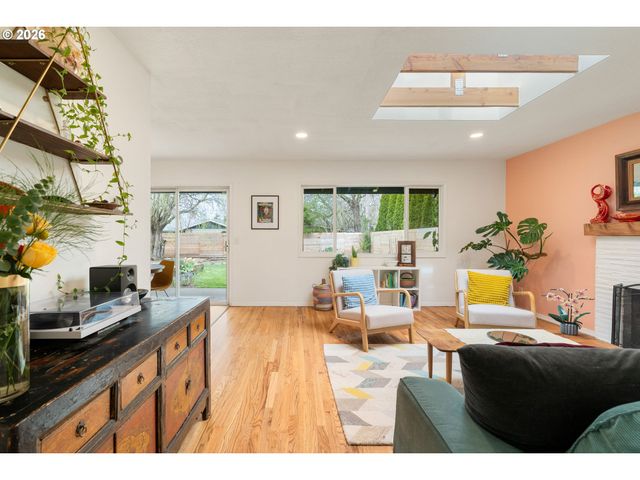 3835 N ALASKA St, Portland, OR 97217